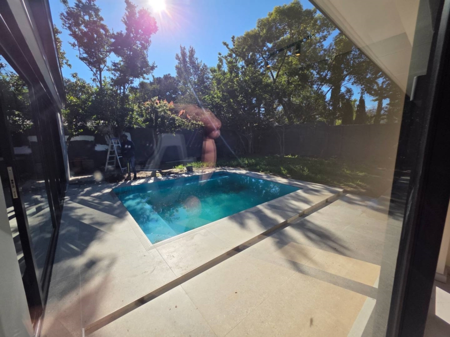 6 Bedroom Property for Sale in Die Boord Western Cape